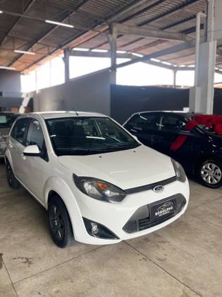 FORD FIESTA 1.0 ROCAM 8V FLEX 4P MANUAL FORD FIESTA 1.0 ROCAM 8V FLEX 4P MANUAL